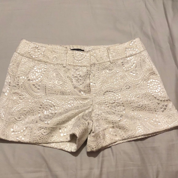 New York & Company metallic shorts - Picture 1 of 3